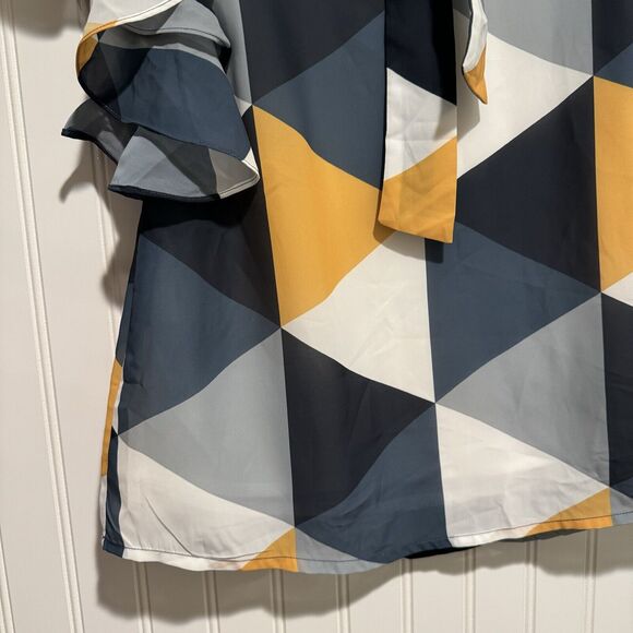 Talkee Geometric Printed Blouse Ruffled Sleeves Size Large - Picture 2 of 5